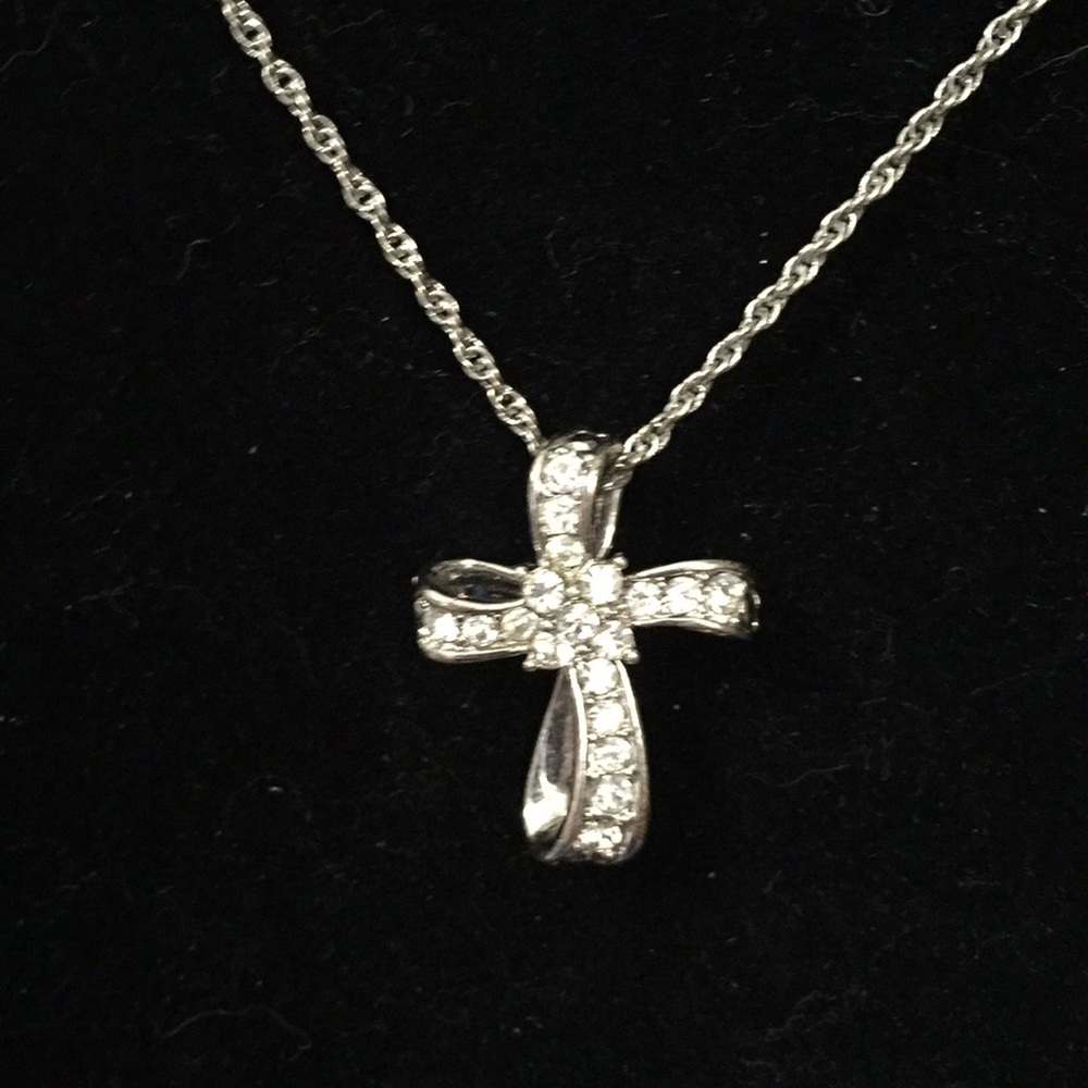 Avon necklace